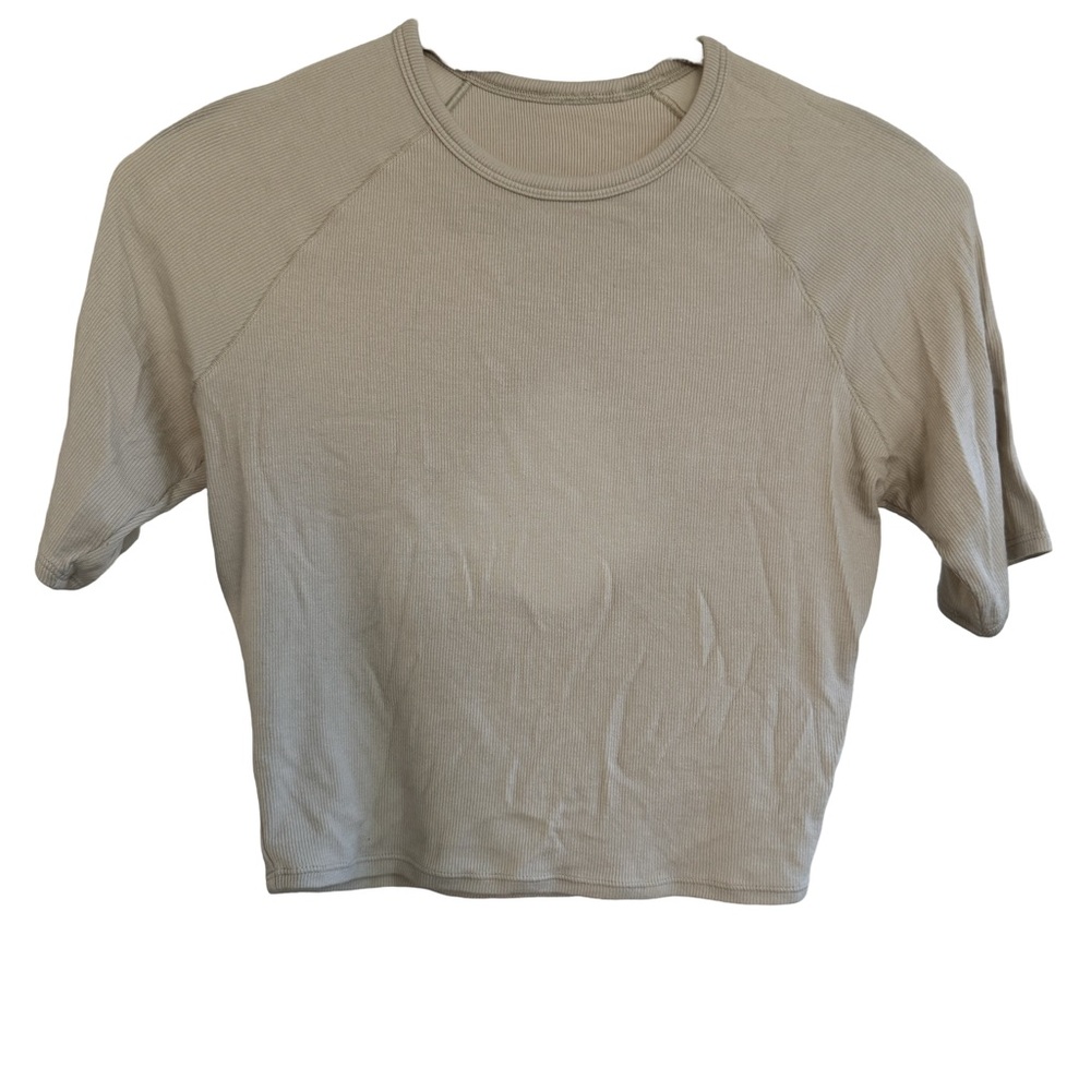 lululemon Short Sleeve Shirt - size 6 | cropped Cut out